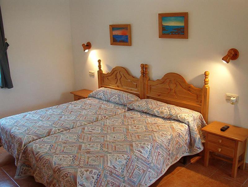 Hostal Las Acacias Лос-Каньос-де-Мека Номер фото